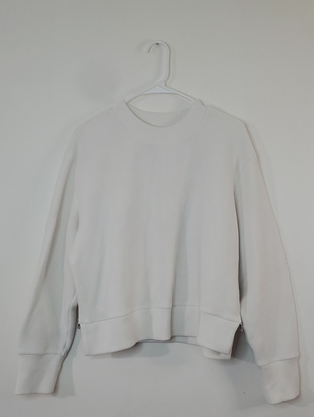 Varley Ribbed Side Slit Sweatshirt Size Medium Ivory Cream Minimalist Casual